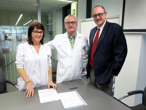 Firma convenio Colegio Oficial de Médicos de Gipuzkoa y el IIS Biodonostia